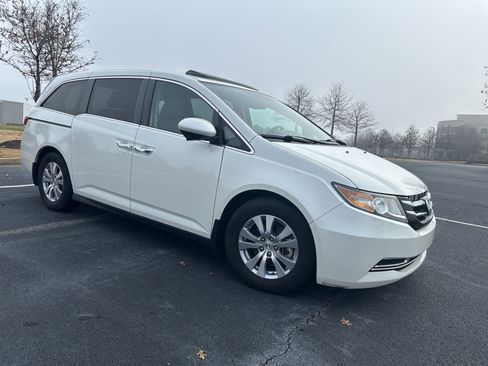 Used 2016 Honda Odyssey EX-L image 2