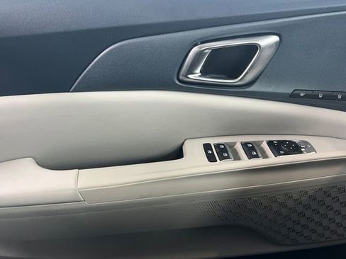 New 2026 Kia Carnival SX image 12