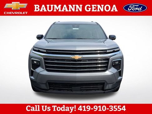 Used 2026 Chevrolet Traverse LT w/ Driver Confidence Package FWD image 9