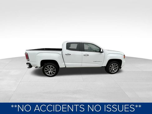Used 2022 GMC Canyon Denali image 3