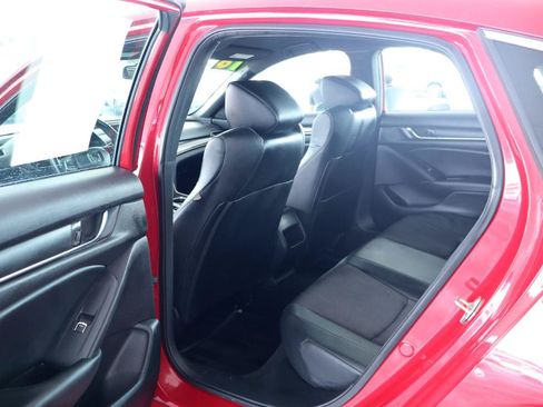 Used 2018 Honda Accord Sport image 29