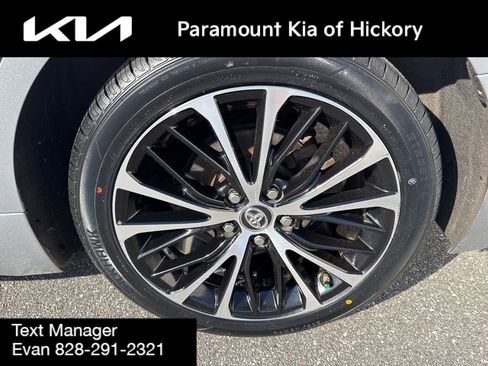 Used 2019 Toyota Camry SE FWD image 9