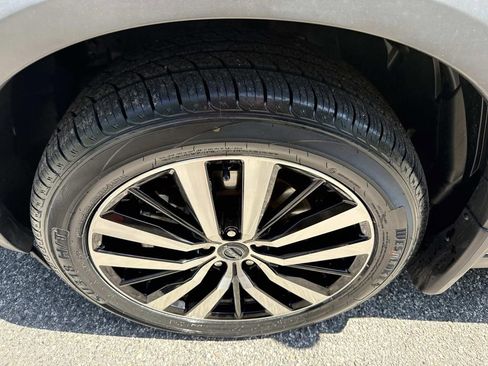 Used 2024 Nissan Pathfinder Platinum AWD/4WD image 12