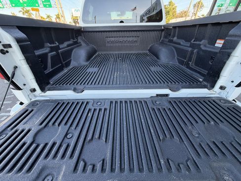 Certified 2024 Nissan Frontier SV image 21