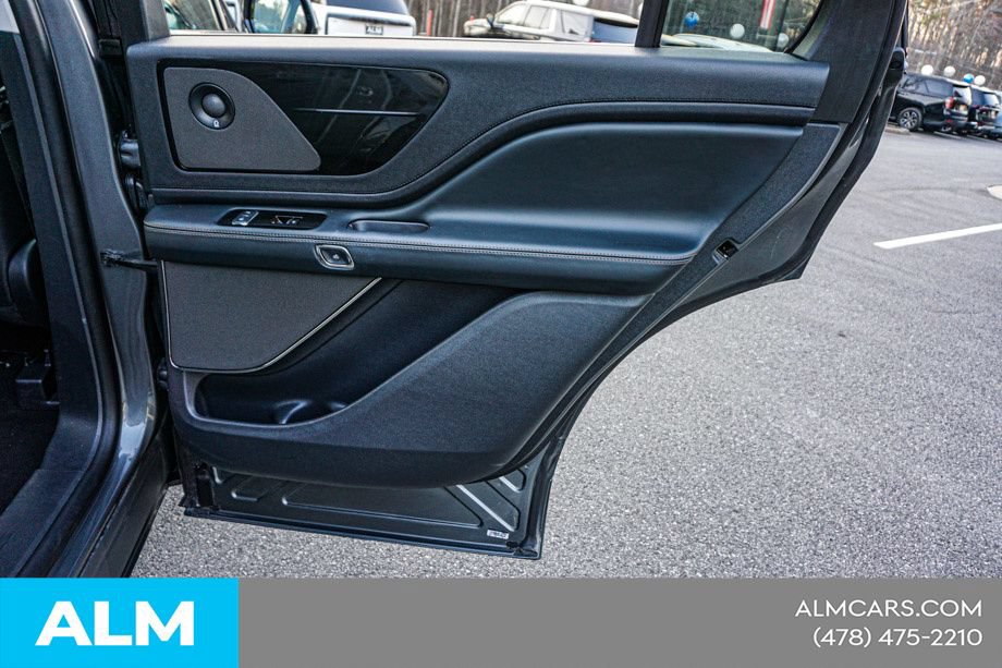 Used 2025 Lincoln Aviator Reserve AWD/4WD image 54