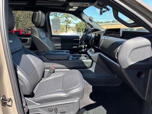 New 2026 Ford Expedition Max Platinum w/ Stealth Appearance Package image 13