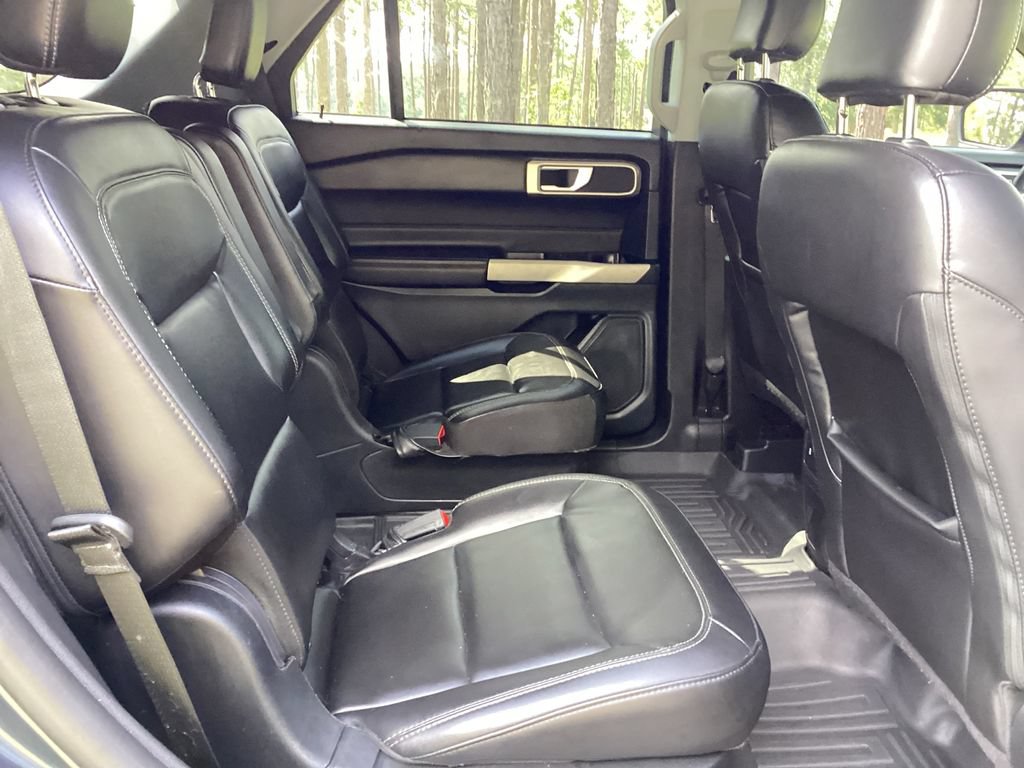 Used 2023 Ford Explorer XLT RWD image 21