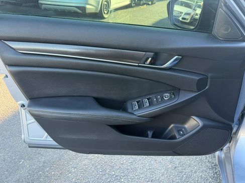 Used 2021 Honda Accord Sport image 8