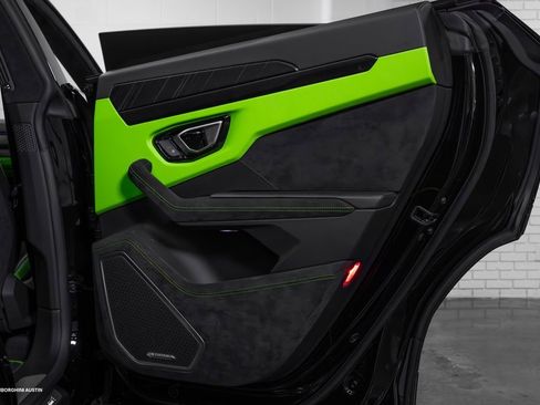 Used 2024 Lamborghini Urus S image 42