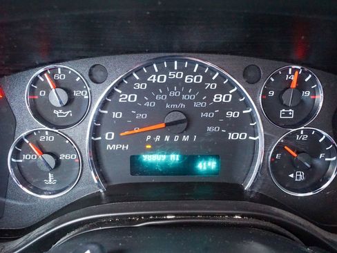 Used 2022 Chevrolet Express 3500 w/ Power Convenience Package RWD image 18