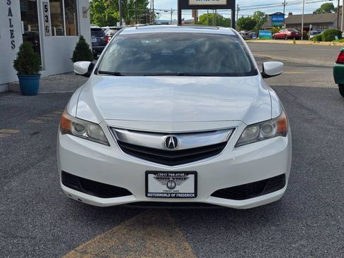 Used 2014 Acura ILX FWD image 2