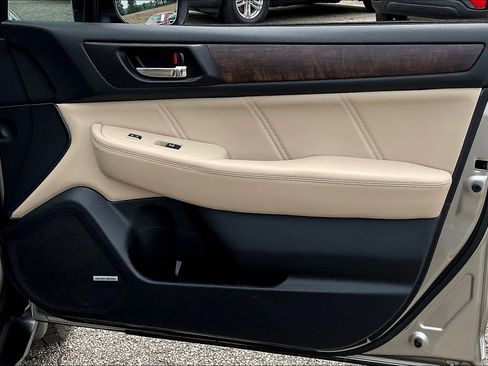 Used 2018 Subaru Outback 2.5i Limited image 21