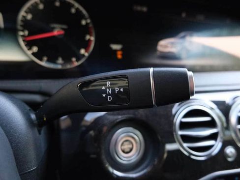 Used 2019 Mercedes-Benz S 560 4MATIC Sedan image 49