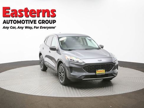 Used 2022 Ford Escape SE w/ Cold Weather Package FWD image 48