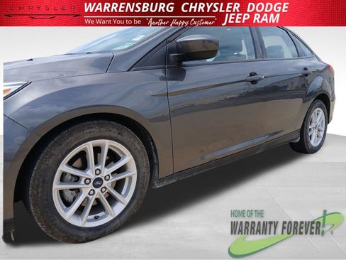 Used 2018 Ford Focus SE FWD image 34