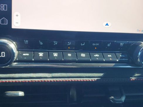 Used 2023 Chevrolet Colorado Z71 w/ Z71 Convenience Package 2 image 33