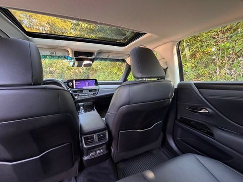 Certified 2023 Lexus ES 350 w/ Premium Package FWD image 37