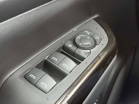 Used 2023 GMC Acadia AT4 w/ Technology Package image 18