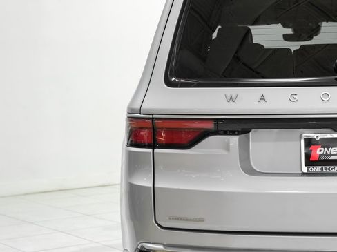 Used 2023 Jeep Wagoneer Series II image 43