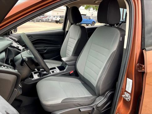 Used 2017 Ford Escape S image 9