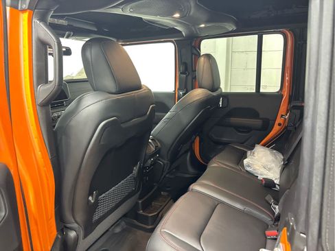 New 2025 Jeep Wrangler Rubicon w/ Convenience Group image 46