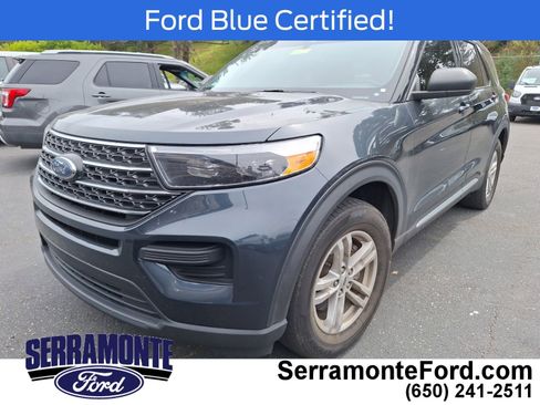 Used 2023 Ford Explorer XLT image 3