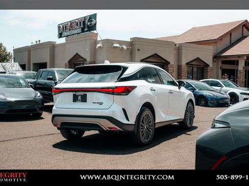 Used 2026 Lexus RX 450h AWD w/ Convenience Package image 7
