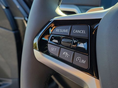 Used 2025 BMW 330i Sedan image 28