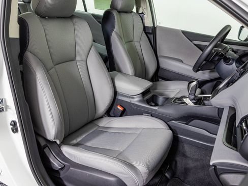 Used 2025 Subaru Legacy Premium AWD/4WD image 44