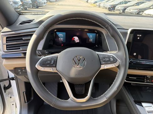 New 2026 Volkswagen Atlas Cross Sport SE FWD image 24