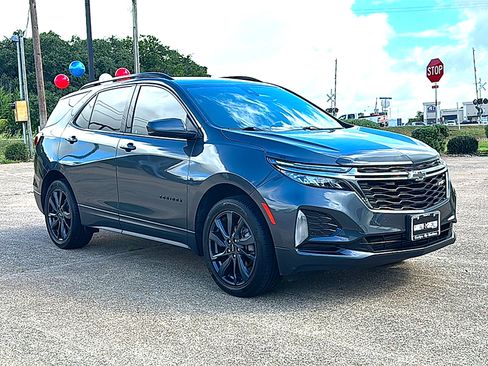 Used 2023 Chevrolet Equinox RS FWD image 10