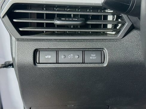 Used 2025 Nissan Altima 2.5 SR AWD/4WD image 21