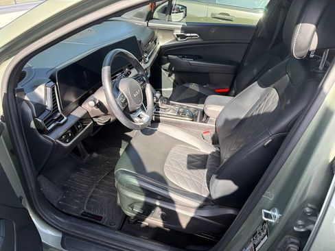 Used 2023 Kia Sportage X-Line w/ X-Line Premium Package AWD/4WD image 2