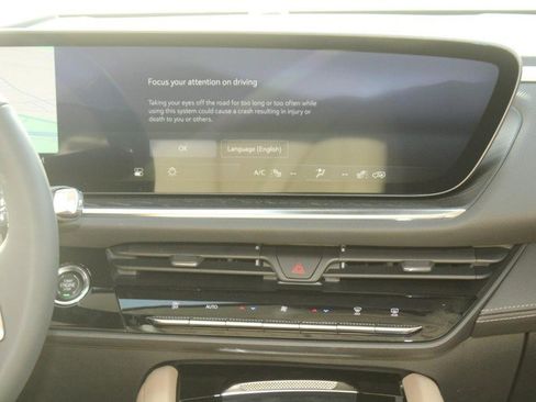 New 2025 Buick Envision Preferred image 8