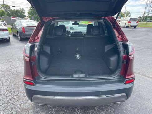 Used 2019 Jeep Cherokee Limited AWD/4WD image 6