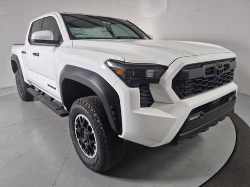 New 2026 Toyota Tacoma TRD Off-Road AWD/4WD image 6