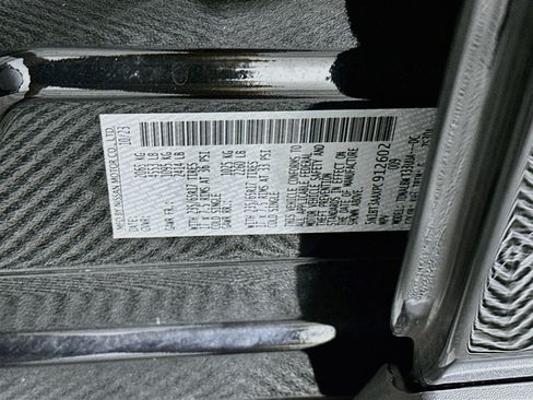 Used 2023 Nissan Rogue S FWD image 12