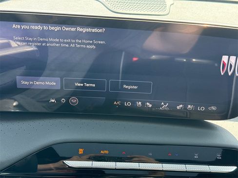 New 2026 Buick Enclave Avenir w/ Super Cruise Package image 23