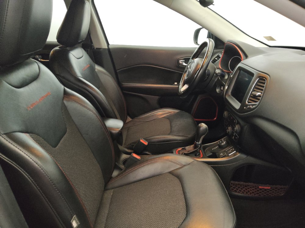 Used 2020 Jeep Compass Trailhawk AWD/4WD image 21