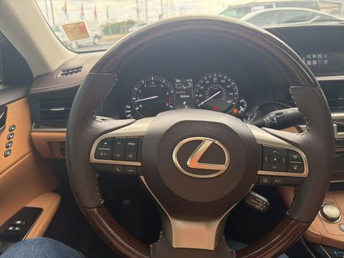Used 2018 Lexus ES 350 image 19