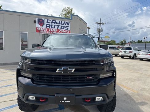 Used 2019 Chevrolet Silverado 1500 LT Trail Boss AWD/4WD image 2
