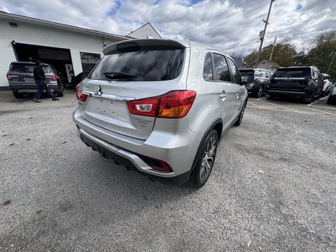 Used 2019 Mitsubishi Outlander Sport SE FWD image 10