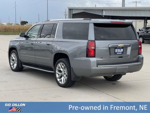 Used 2020 Chevrolet Suburban Premier image 23
