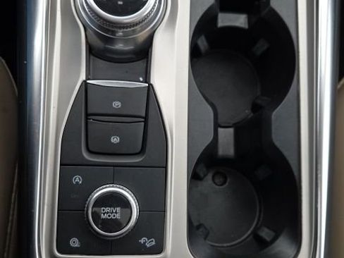 Used 2023 Ford Explorer XLT w/ Equipment Group 202A image 39