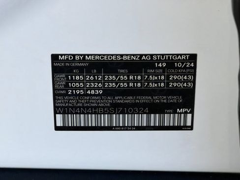 Used 2025 Mercedes-Benz GLA 250 4MATIC image 31