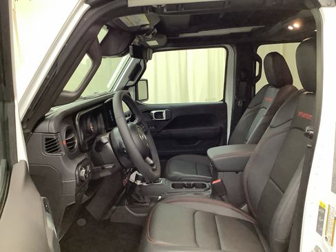 New 2026 Jeep Wrangler Unlimited Rubicon AWD/4WD image 14