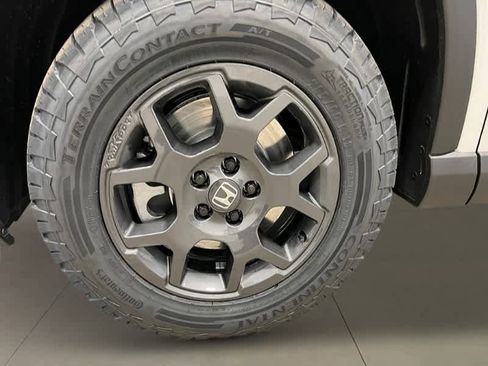 New 2025 Honda Pilot TrailSport image 12