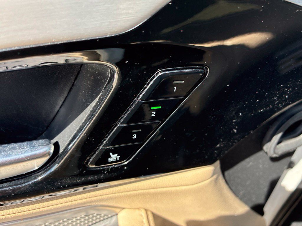 Used 2022 Acura MDX FWD image 8