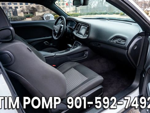 Used 2016 Dodge Challenger SXT w/ Blacktop Package image 13