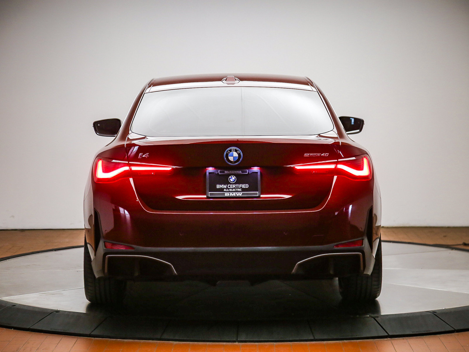 Certified 2023 BMW i4 eDrive40 w/ Premium Package RWD image 3